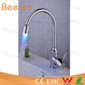 Robinet de cuisine économiseur d&#39;eau de l&#39;eau de puissance de 3 couleurs LED Qh114f